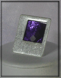 Bague violette