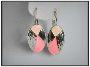 Boucles d'oreilles fantaisies roses