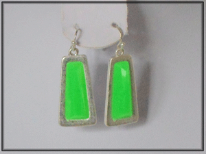 Boucles d'oreilles vertes fluo