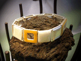 Bracelet beige doré