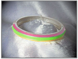 Bracelet muticolore fluo