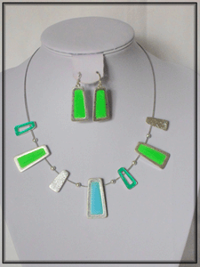 Collier vert