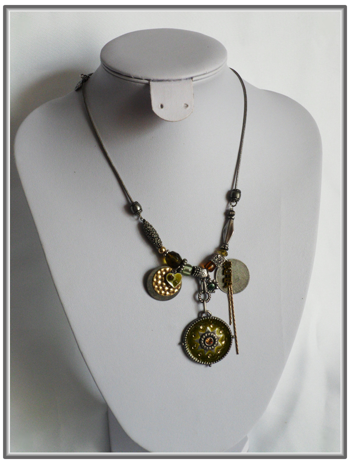 Collier fantaisie vert